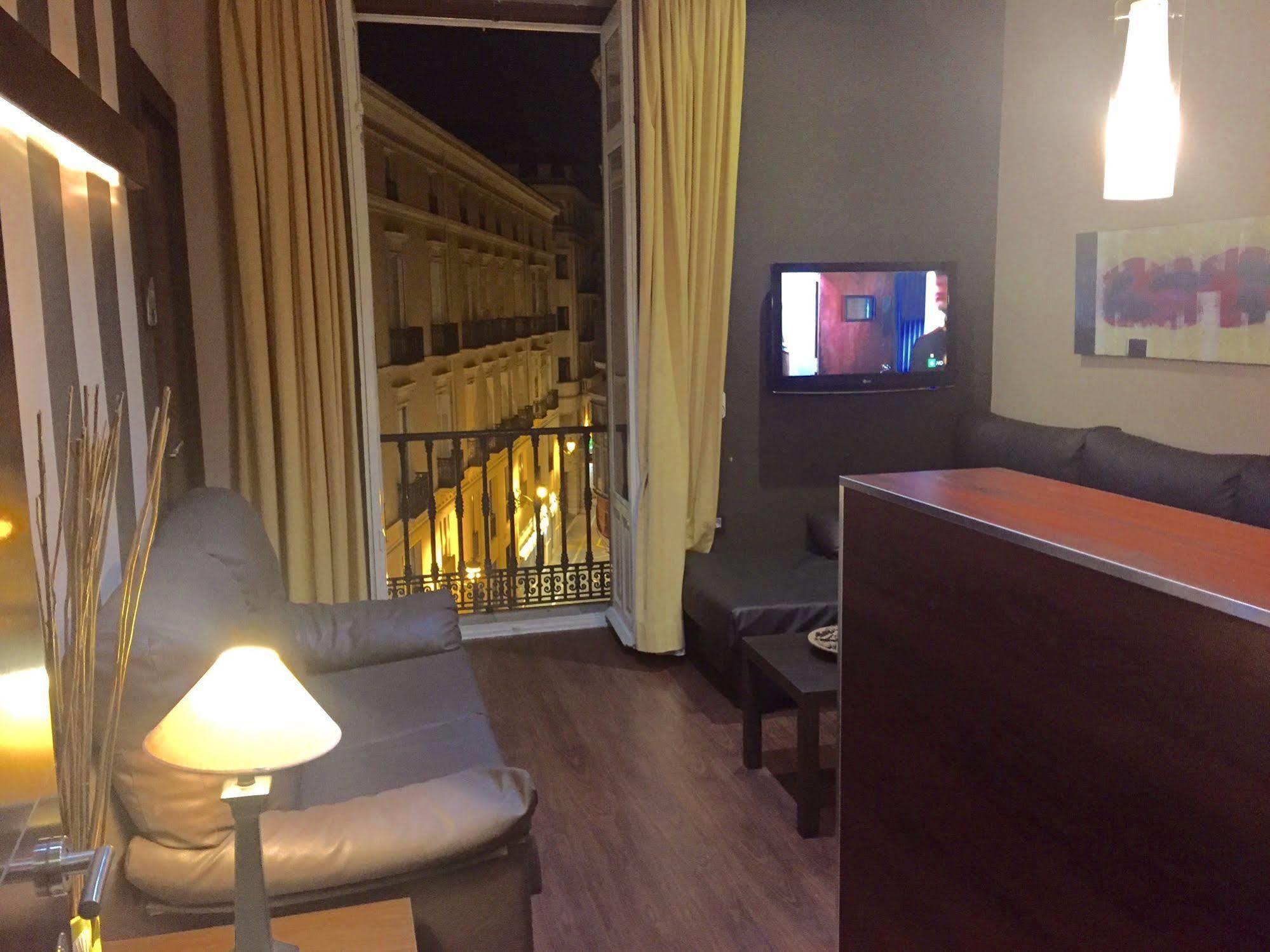 Hostal Larios Malaga Exterior photo
